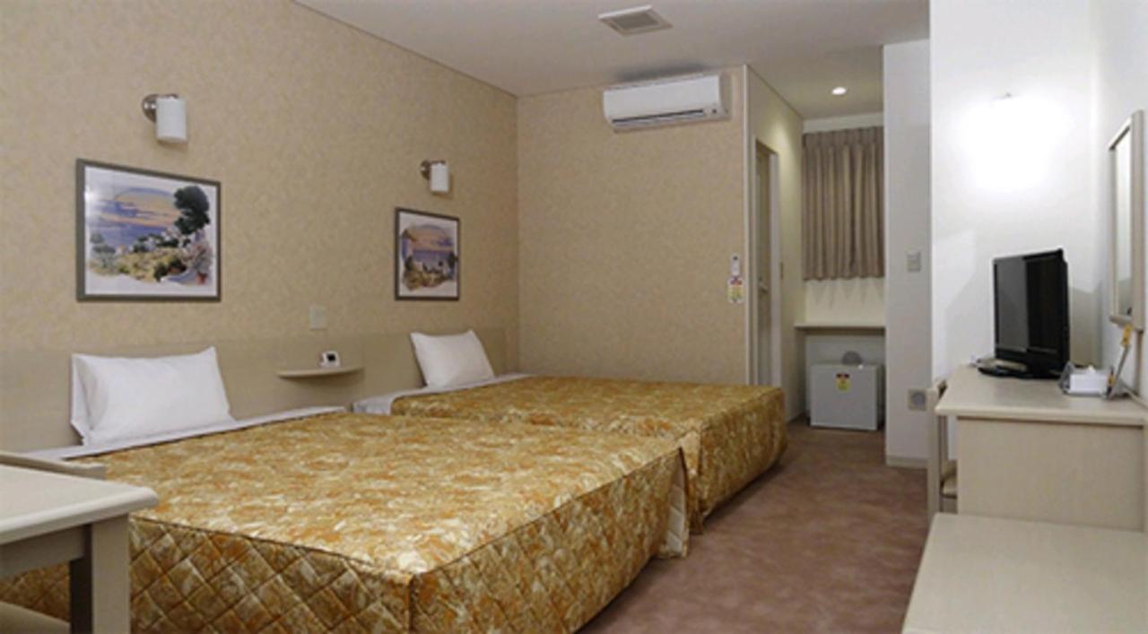 Family Lodge Hatagoya Kofu Isawa Fuefuki Exterior foto